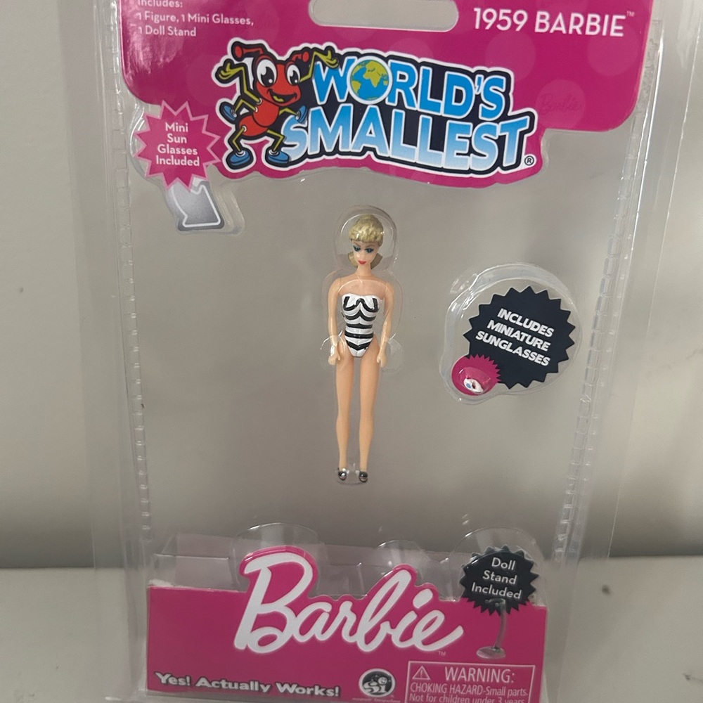 World's Smallest 1959 Barbie Figure